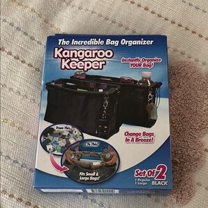Kangaroo keeper purse organizer
